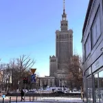 Centrum Private & Dorms بيت شباب وارسو