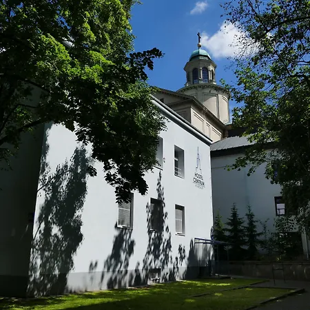 Centrum Private & Dorms Hostel *