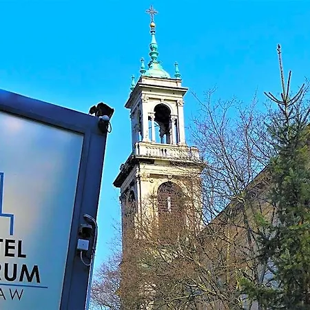 Centrum Private & Dorms بيت شباب وارسو
