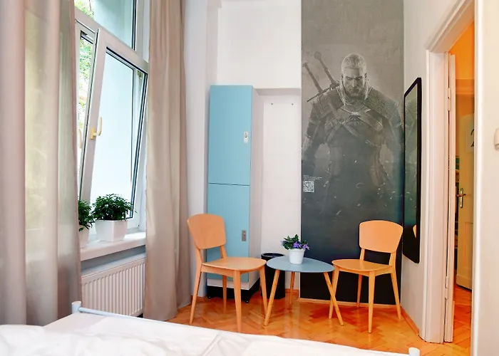 Centrum Private Rooms&dorms Hostel *