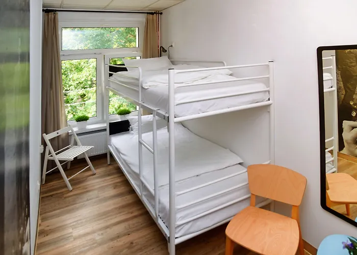 Centrum Private & Dorms Хостел *