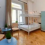 Centrum Private & Dorms Auberge de jeunesse *