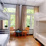 Auberge de jeunesse Centrum Private & Dorms *